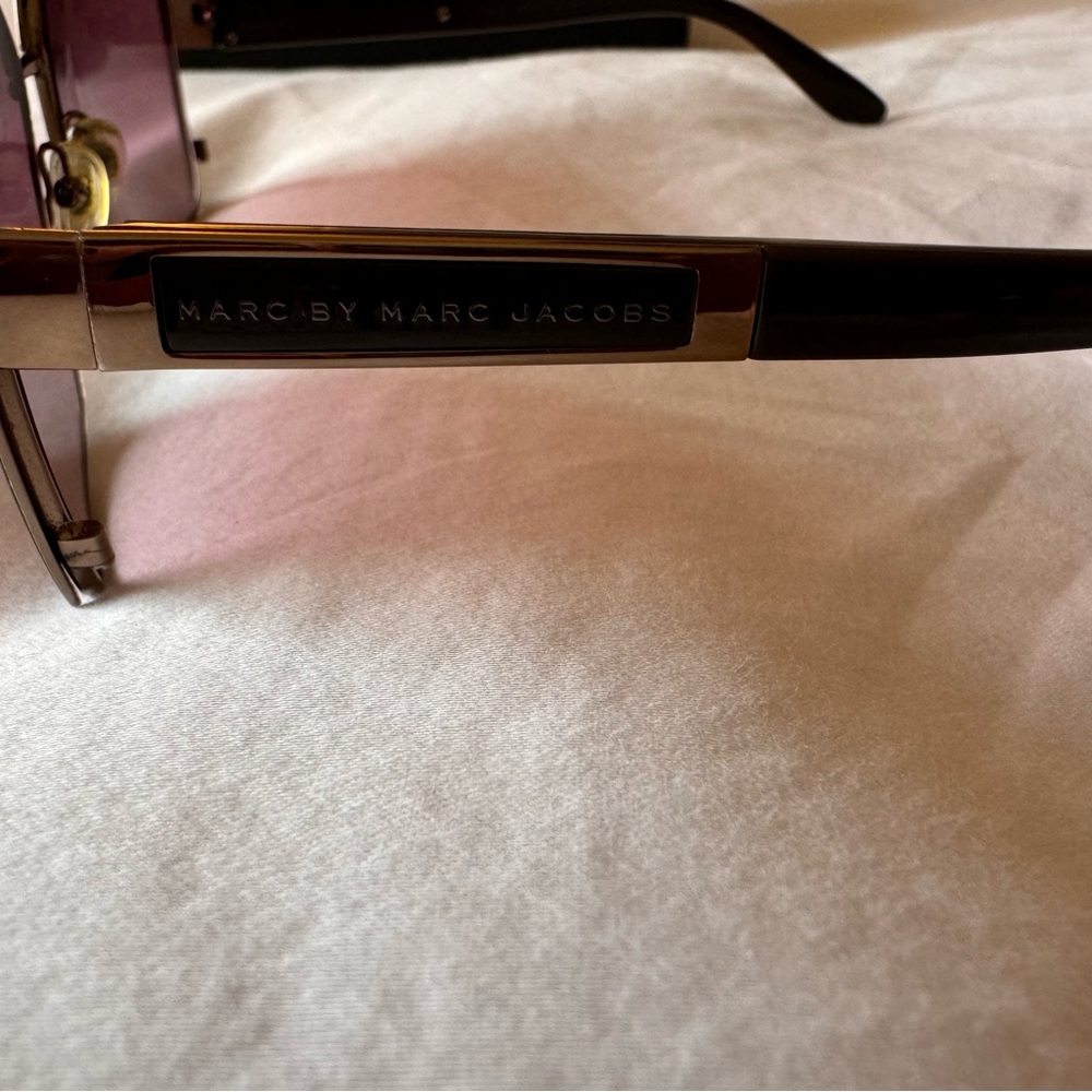 Marc by Marc Jacobs Sunglasses - Picture 4 of 8